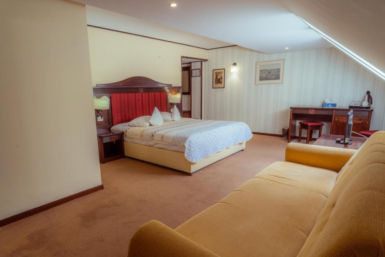 Hotel Perla สลานิก-มอลโดวา ภายนอก รูปภาพ