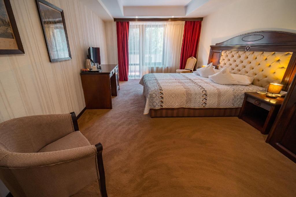 Hotel Perla สลานิก-มอลโดวา ภายนอก รูปภาพ