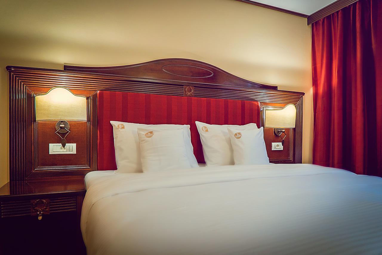 Hotel Perla สลานิก-มอลโดวา ภายนอก รูปภาพ